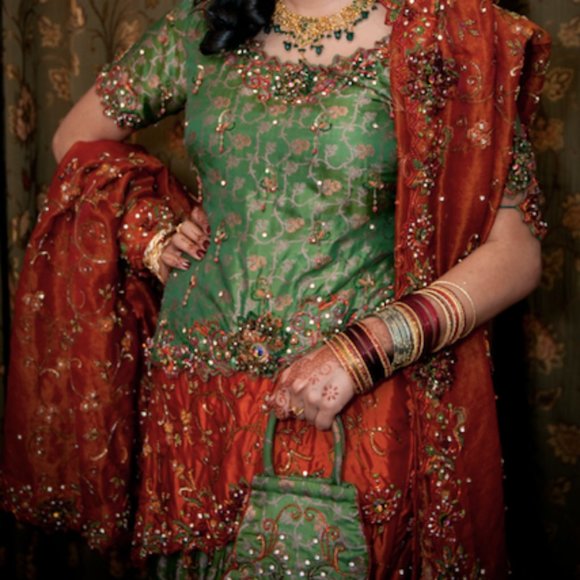 Bridal Lehnga, Blouse and Dopatta - Picture 1 of 10